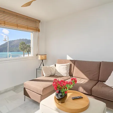 Beachfront Novos